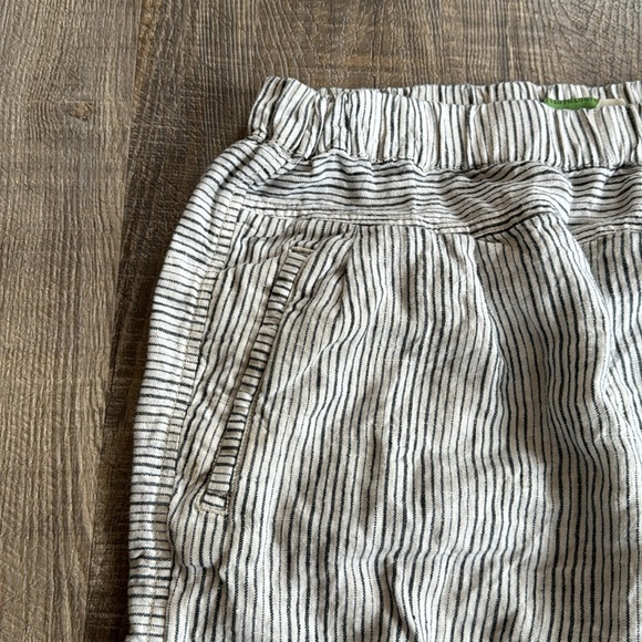 Anthropologie Linen Cropped Pants - Picture 3 of 6